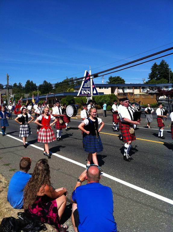 Port Augusta Inn Comox Dış mekan fotoğraf