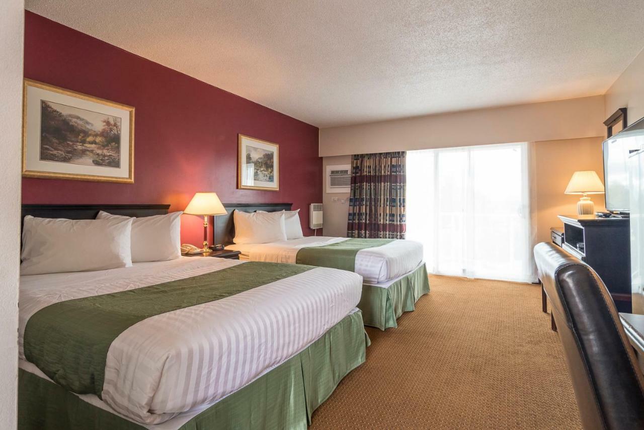 Port Augusta Inn Comox Dış mekan fotoğraf