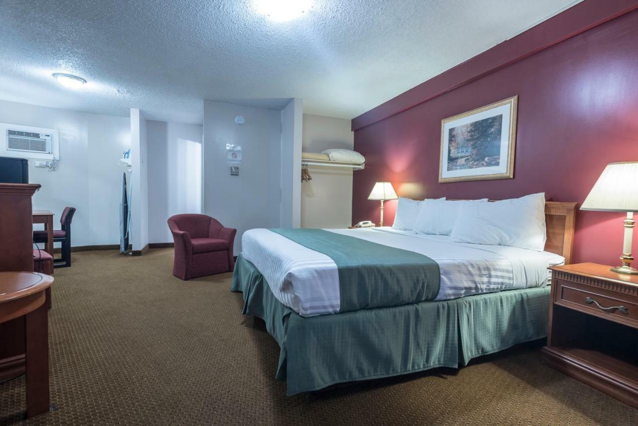 Port Augusta Inn Comox Dış mekan fotoğraf